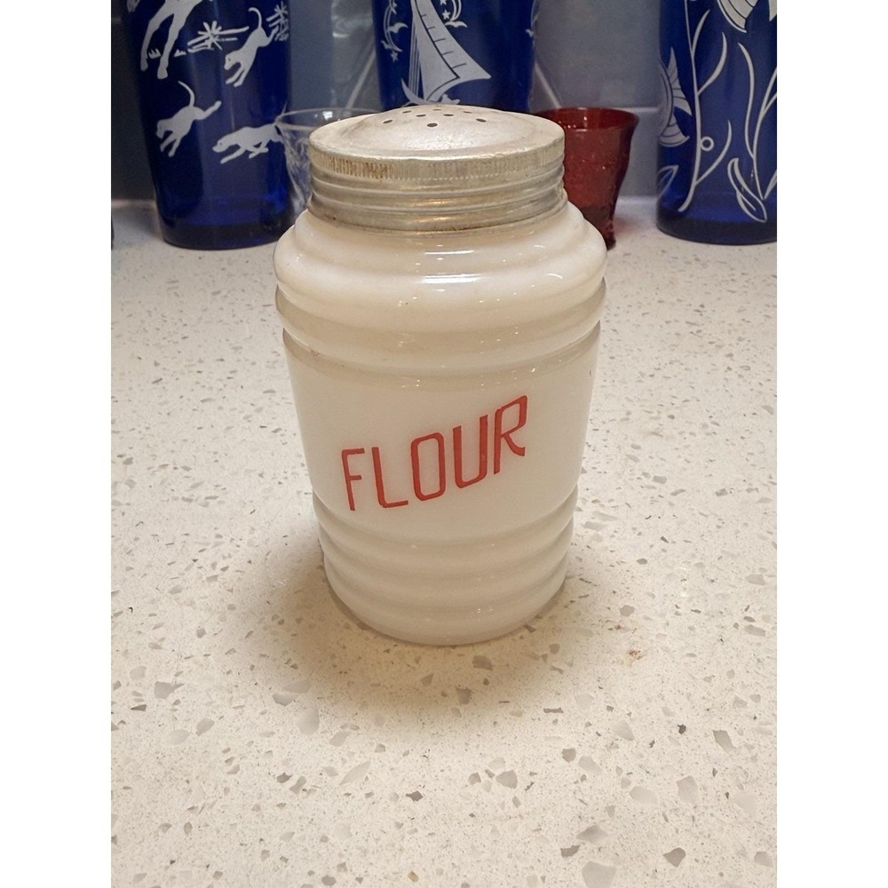 Hazel Atlas Beehive Red Flour Kitchen Shaker Mid Century Depression Glass